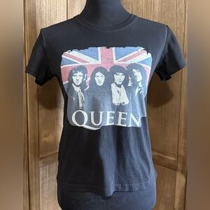 Queen Black Graphic T-Shirt